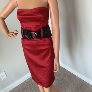 Red satin dress midi high waisted heart neckline Valentine’s Day dress 40’s 👗